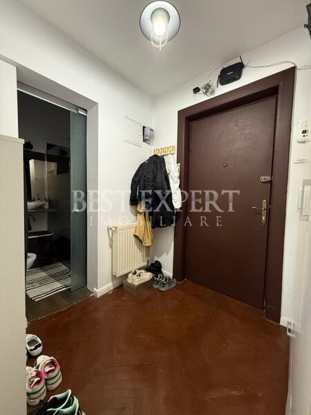 Calea Calarasi, apartament 2 camere bine conectat si incalzit cu centrala termica, 2 min P. Muncii.